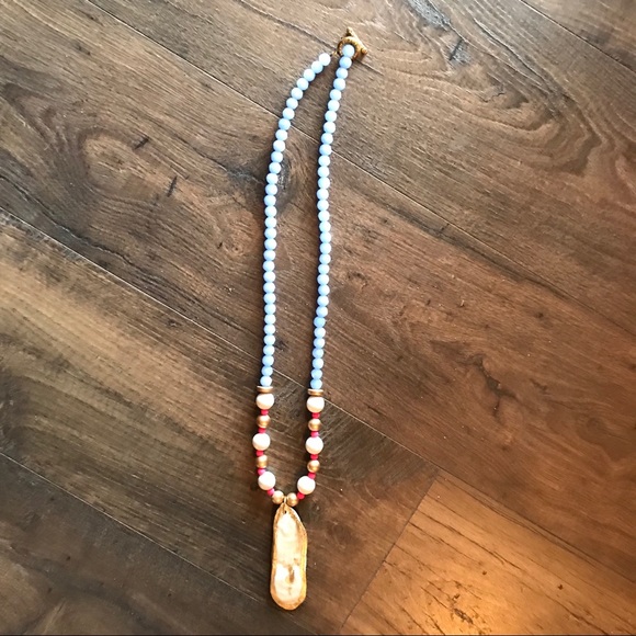 Authentic oyster shell necklace - Picture 3 of 3